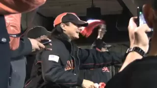 STEVE PERRY - Up Close... Rocking SF Giants' Fans!! - SlingerGolf