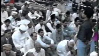 Urdu Nazm ~ Un Ko Shikwah Hay Ke (Jalsa Salana UK 1990)