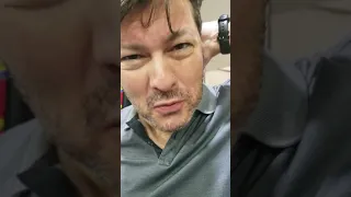 Solid Snake (David Hayter) promotes the best group on Steam