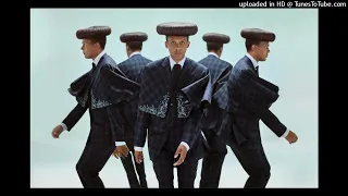 Stromae- Multitude (MegaMix Audio)