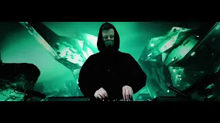 Alan Walker & Torine – Hello World (Oficial Music Video).