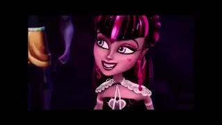 Monster High Why Do Ghouls Fall In Love Scene- Happy Birthday Draculaura 💛🎂🎁🎉🎈🎊🎉🥳