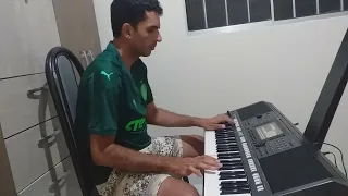 Júlio Nascimento - solos no teclado - lábios de mel , menino de rua , a prima da Dalziza