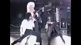 Michael Jackson   Black Or White Live Tokyo 1992 (Slash+Jennifer Combo)