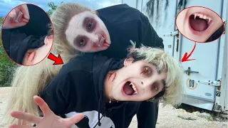 MIA MAMMA VAMPIRO MI HA MORSO! MI TRASFORMO…😱 *anto piange*