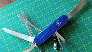 Victorinox Screwdriver (мод). Редкий трехрядник для городского EDC.