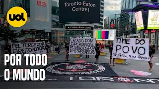 TORCIDA DO CORINTHIANS PROTESTA COM FAIXAS EM CIDADES BRASILEIRAS E ESTRANGEIRAS CONTRA A DIRETORIA