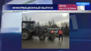 Коммунальная служба убирает дороги Элисты