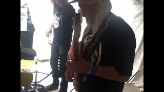 J Mascis shredding The Whale Guitar