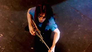 Hell Ain't a Bad Place to Be - Malcolm Young Isolated - Live at Donington