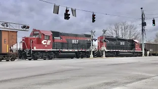 2 Rock Trains Join To Form One Big Train With Locomotives In Middle!  Cincinnati Eastern Railroad!