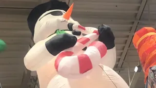 DANCING “MUSICAL” SNOWMAN 6-ft animatronic lighted  Christmas inflatable