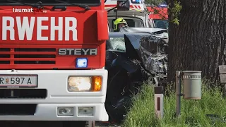 Tödlicher Verkehrsunfall: Auto in Tollet frontal gegen Baum gekracht