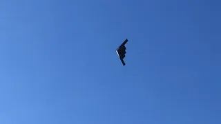 Stealth Bomber Flyover - 2022 Rose Parade - view from Arcadia