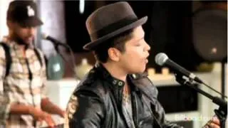 Bruno Mars - "The Lazy Song" (Studio Session) LIVE!!!!