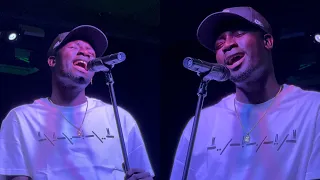 Du jamais vue, Live performance de Moustapha Sen petit Gallé qui assure la 1e Partie au Barramundi