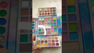 OMG !! What a Stunning Eyeshadow Pallete 😍 #shorts #youtubeshorts #eyeshadowpalette