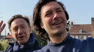 Stéphane Bern au Château d'Esquelbecq - Les coulisses du tournage du "Village préféré des Français"