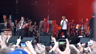 Rage Against The Machine - Testify (Intro By Simon Cowell) Finsbury Park London 2010