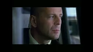 Trailer - Unbreakable - Bruce Willis - 2000 - 1 h 46 min 2000 X-Ray