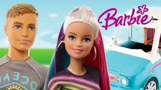 Rodzinka Barbie 💕 Upalny dzień 🌞 Ken ucieka przed Barbie 🚪 film z lalką Barbie