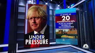 British PM faces increasing pressure to resign