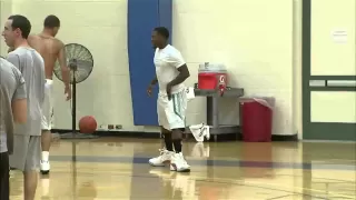 Nate Robinson getting disciplined by Shaq  -funny