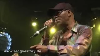 Beres Hammond - 3/6 - Tempted To Touch + Putting Up Resistance - 08.07.2015 - YAAM Berlin