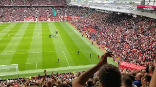 Rafael Varane ,Manchester United new signing unveil to the United Fan's at a packed Old Trafford 👏👏👏