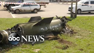 50 dead after Russians strike Ukrainian train station l WNT