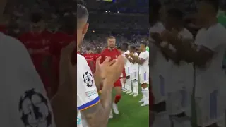 Real Madrid respect Liverpool with guard of honour❤️🏆