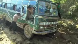 Bus stuck in Muddy road in Nepal(Deadliest way of Gorkha Nepal)