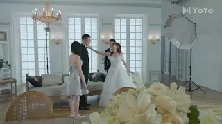 大婚当天，新娘突然得知新郎竟然让伴娘怀孕了，怒扇新郎  🥰 中国电视剧
