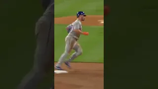 Pete Alonso CRUSHES his 30th home run of season!