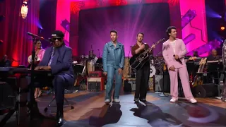 “Mrs. Robinson” - Stevie Wonder with Jonas Brothers, Ledisi and Sheila E. (Paul Simon Tribute)