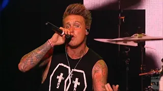 Papa Roach - Last Resort Ft. MGK (Live Apmas 2016)