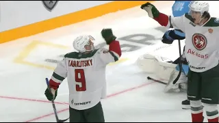 Voronkov insane assist on Kaga's goal