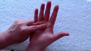 Kate Mulliss shares short hand Reflexology demonstration