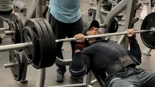 You Can't Believe His Incline Bench - 365 and 405lbs 🤯🤯