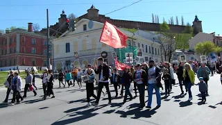 Шествие Бессмертного Полка в Нижнем Новгороде 9 мая 2018 года. ул. Широкая