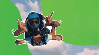Asking strangers to say YES on spot to SKYDIVE