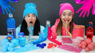 Pink VS Blue Food Challenge 빨간색 파란색 음식 챌린지 YumYum