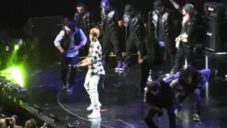 Justin Bieber @ the NYC Jingle Ball- "Somebody to Love" (HD) Live on December 10th, 2010