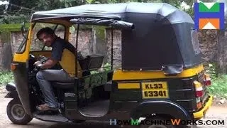 How to drive an Indian auto rickshaw.✔
