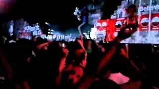 Roger Waters - Another Brick In The Wall (Buenos Aires, 20-03-2012)