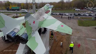 Установка самолета-памятника МиГ-29СМТ в Жуковском / MiG-29SMT lifting