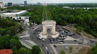 4K aerial footage of the Arc de Triomphe