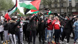 Paris police clash with pro-Palestinian protesters at banned rally