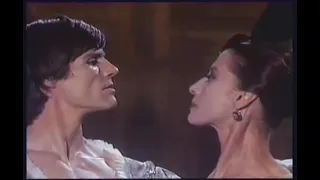 М. Плисецкая и В. Ковтун в балете «Лебединое озеро» (черное па-де-де, фрагмент), 1973
