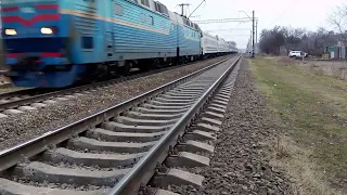 Чс8-021 зі швидкісним потягом 745 зі сполученням Відень-Ужгород-Київ. Бригада дауни